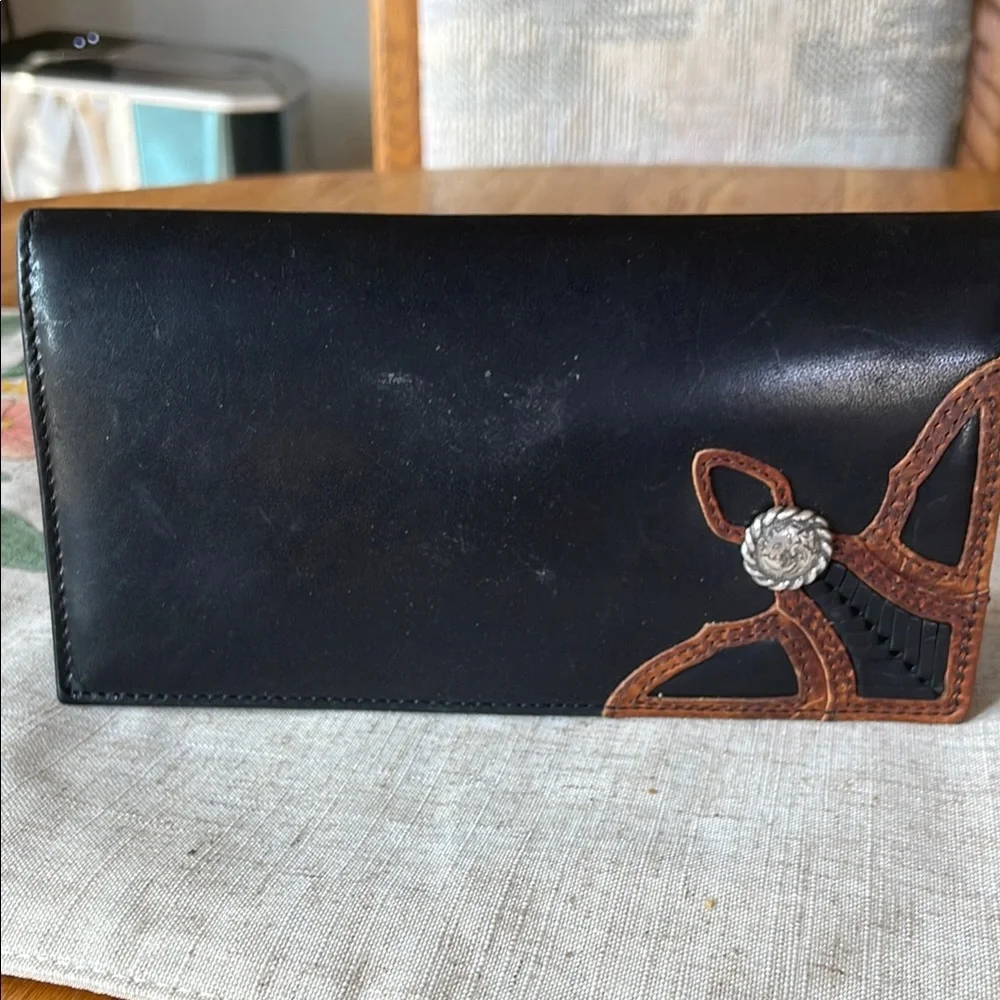Elegant Resistol Black and Brown Leather Wallet